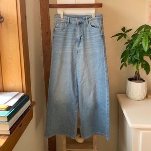 H&M wide leg cropped jeans!